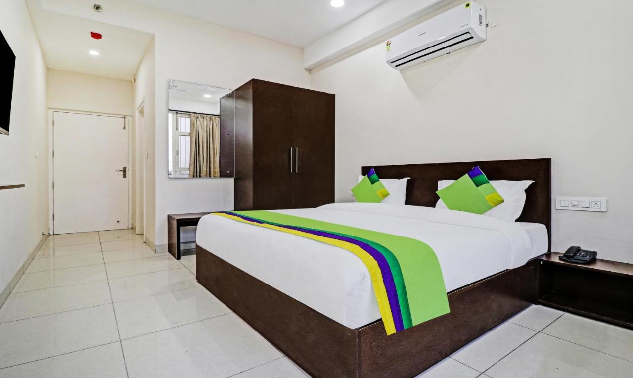 Hotel Treebo Kamron Regency Sector 80 Mohali Exterior foto